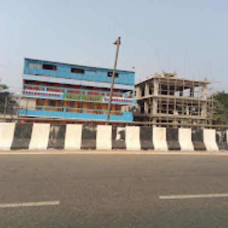 Hotel Chandan,Bhubaneswar Ngoại thất bức ảnh